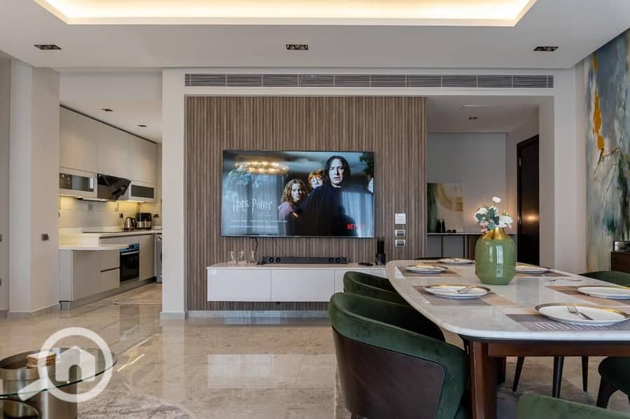 10 WhatsApp Image 2025-12-02 at 16.54. 53 (1). jpeg