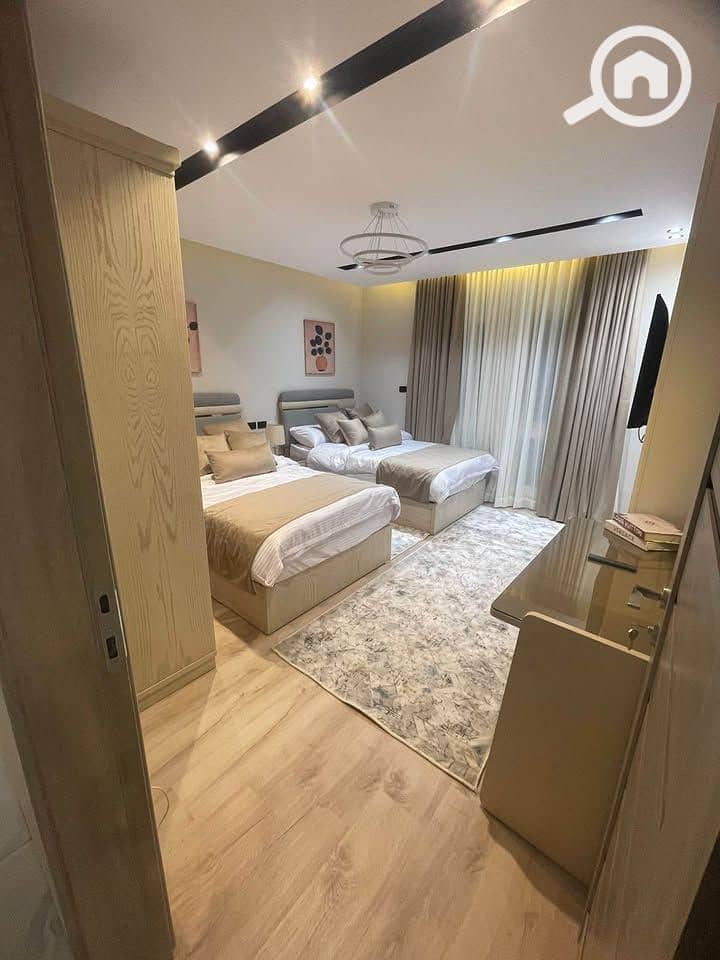 4 592353263_1924516338460879_3525777973729562590_n. jpg