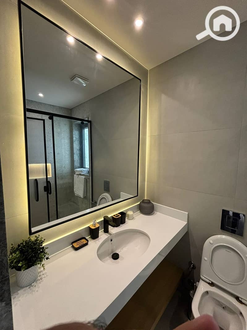 10 7a7e144c-3269-45f9-8fac-db2ffcf4276a. jpg