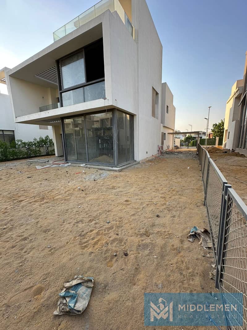 4 WhatsApp Image 2025-12-02 at 16.56. 57_d5562e99. jpg