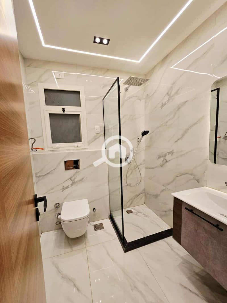 3 2fe6b9ab-6965-44dd-925f-caa1ee154c4f. jpg