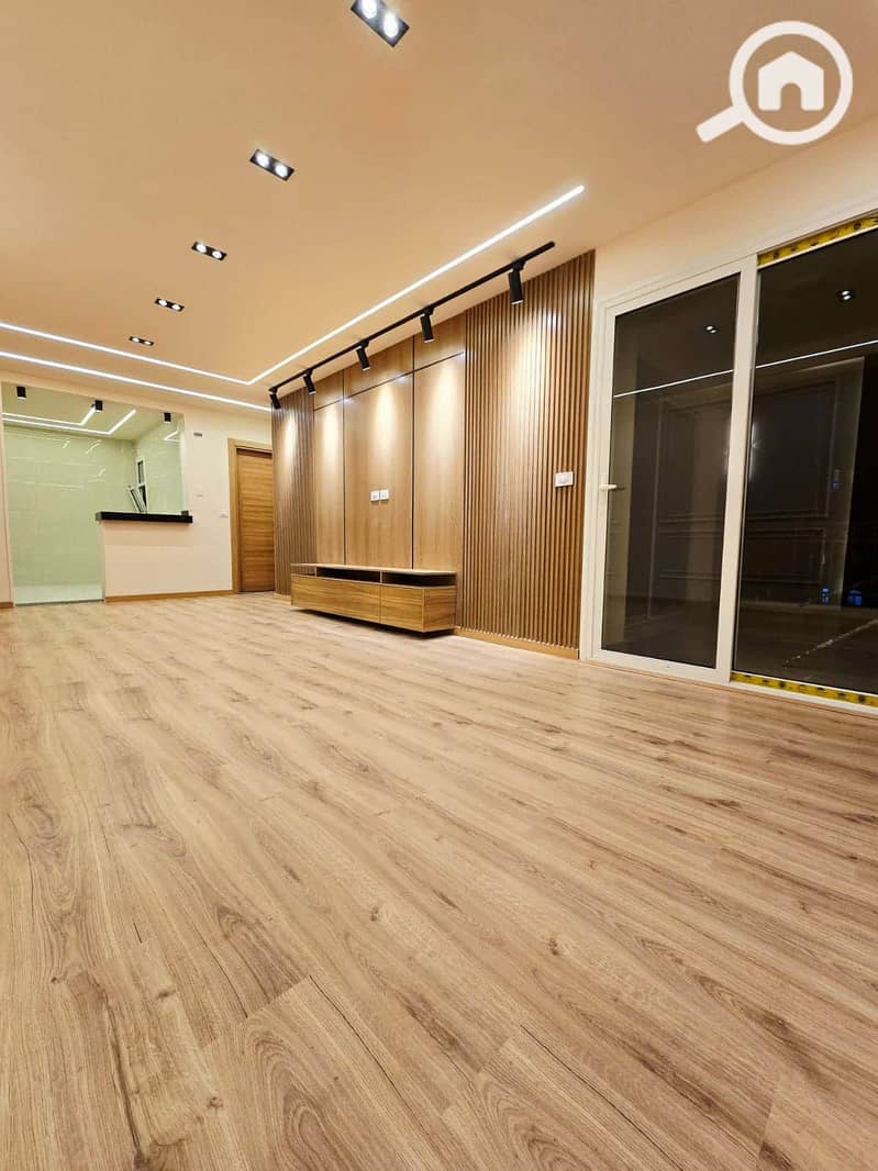 9 b9154ef0-d301-4d1c-a01f-fc7afe3eef79. jpg