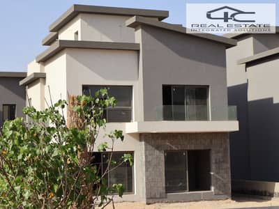 تاون هاوس 3 غرف نوم للبيع في القاهرة الجديدة، القاهرة - IMG-20251202-WA0803. jpg