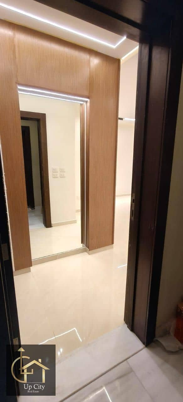 8 5ffafc67-6f51-49e1-9659-4493d06f6f1b. jpg