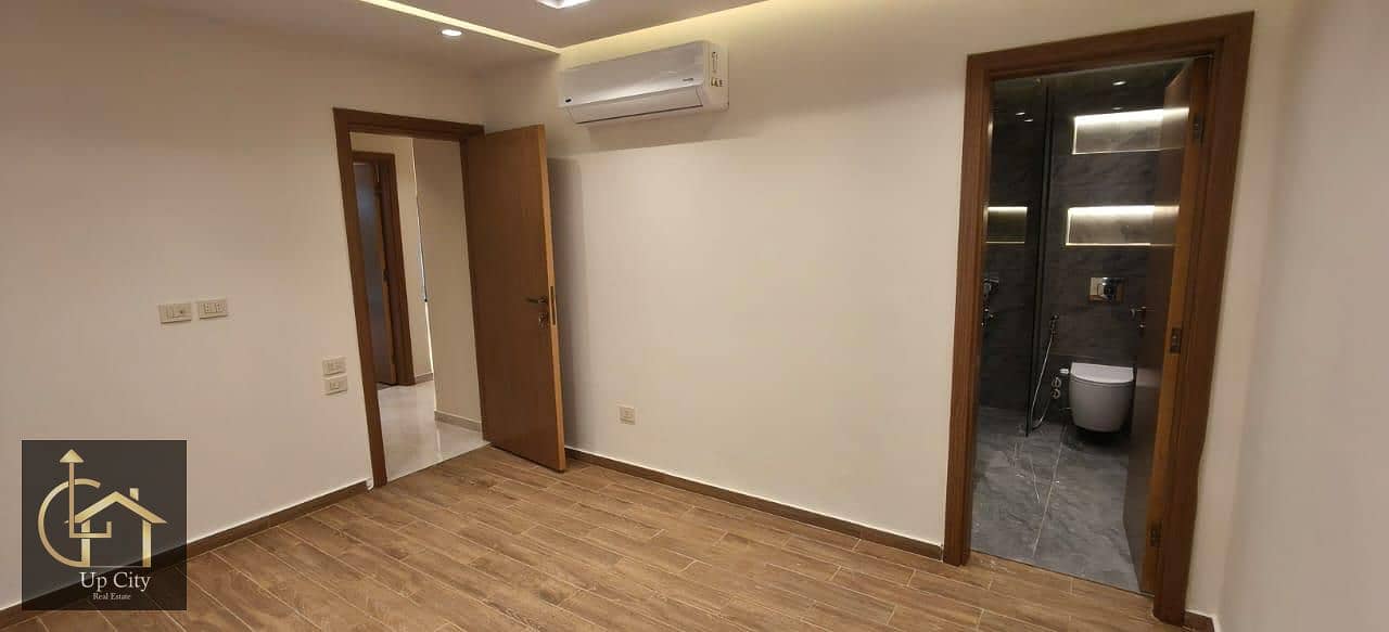 9 7decb138-5084-4833-82aa-ab85b046db82. jpg