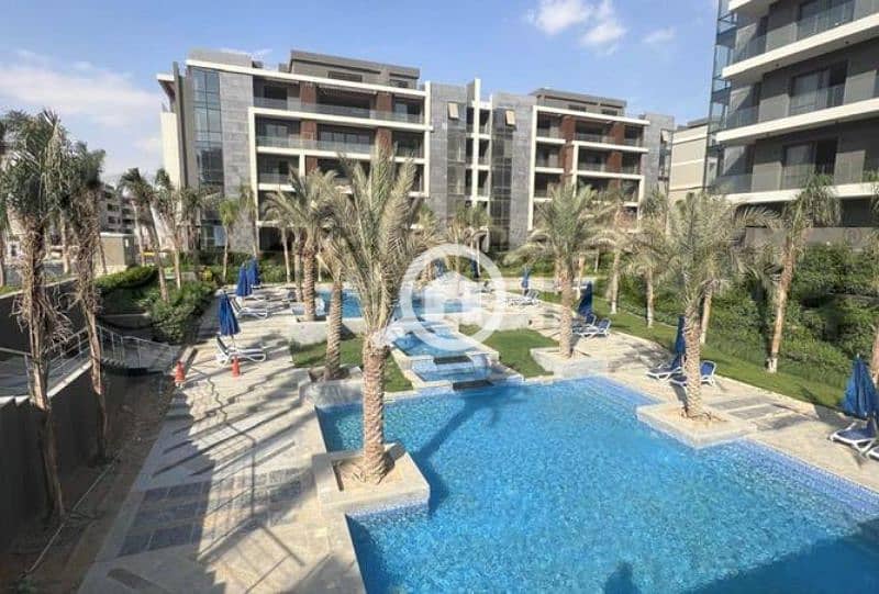 9 8349945-8ed13o. jpg