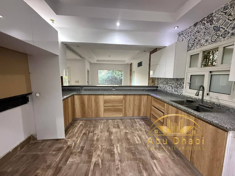 6 558034176_791817396928492_7155091062529975728_n. jpg