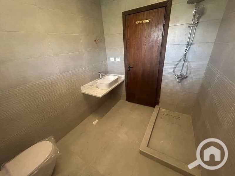 8 صورة واتساب بتاريخ 2025-12-02 في 17.06. 02_19584aa5. jpg