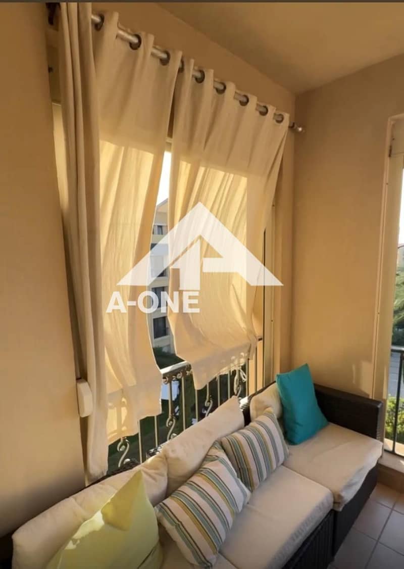 10 7766a13b-a56a-47d6-9525-1a4edf08449f. jpg