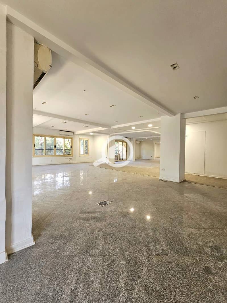 4 7dd1725a-1027-46b5-9d7f-70aaaac8765d. jpg