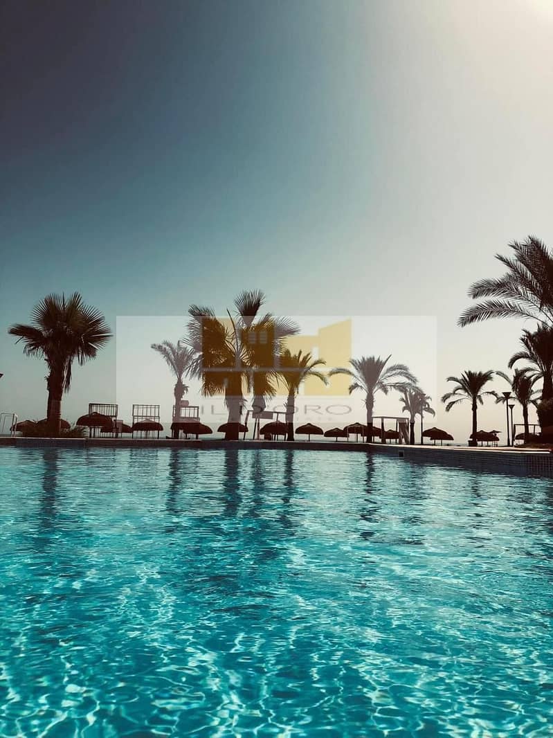 6 WhatsApp Image 2025-12-02 at 1.39. 07 PM (3). jpeg