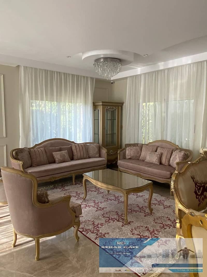 7 9cd44061-44fd-4341-8a45-082fc48fa68b. jpg