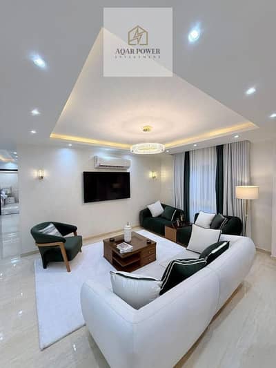 3 Bedroom Flat for Sale in New Cairo, Cairo - 614db742-c46d-49ba-9e86-f6927ce10912. jpeg