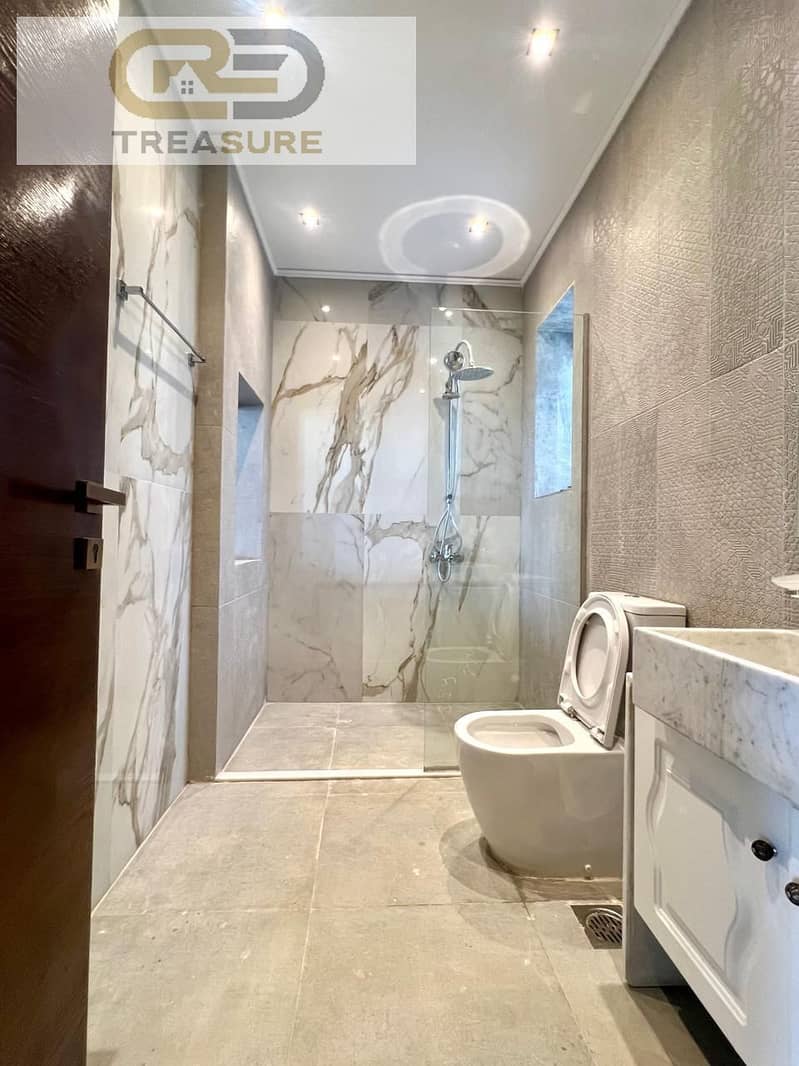 10 WhatsApp Image 2025-12-02 at 3.11. 01 PM (4). jpeg