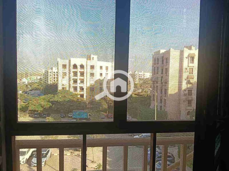 1000661678. jpg 1000661678. jpg