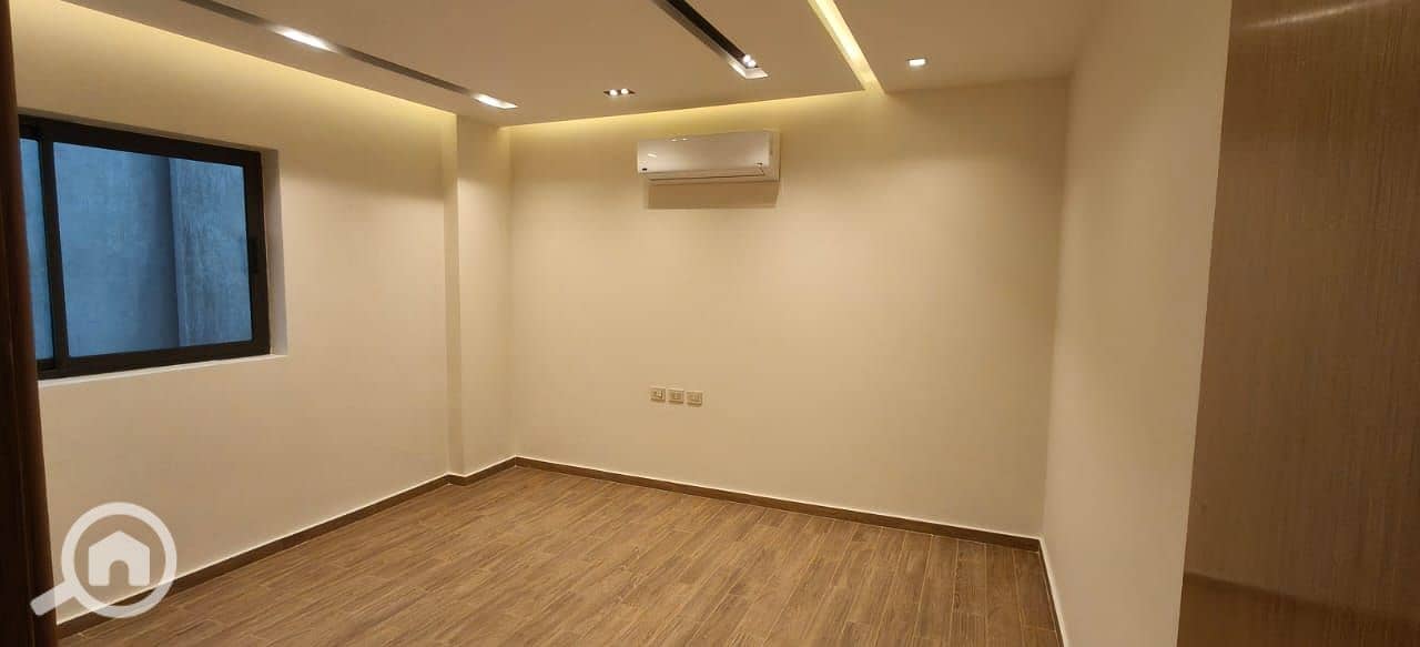 5 WhatsApp Image 2025-12-02 at 3.08. 05 PM. jpeg