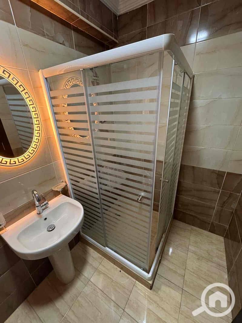 14 9ae816d5-063d-4c9a-ba6a-ff9d27ed8ecc. jpg