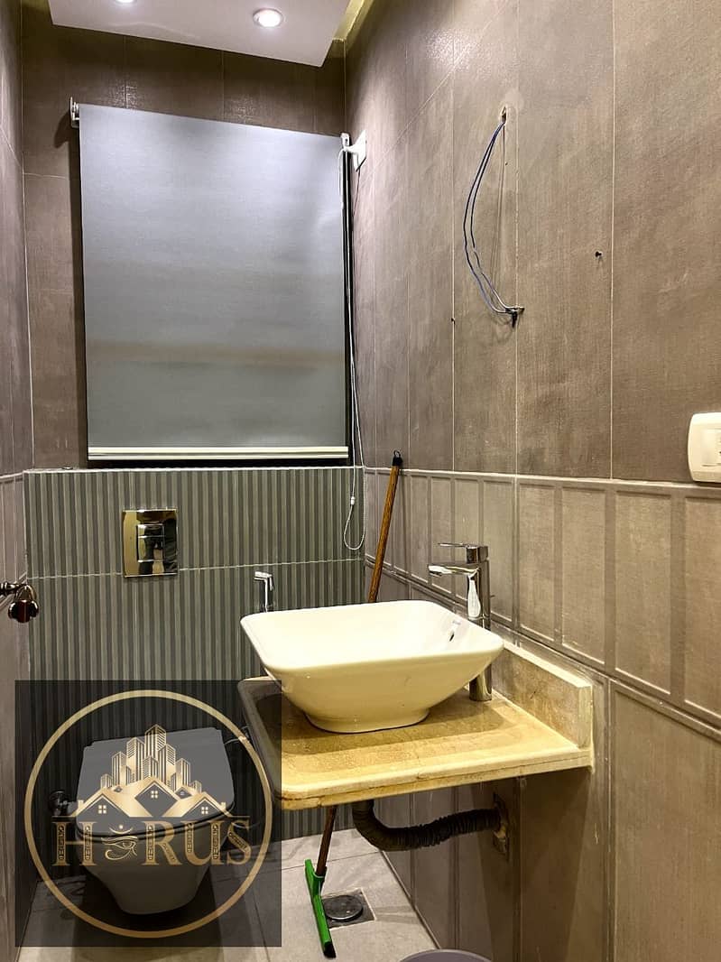 10 922bcbbd-d96c-44c6-a536-6e089b80196d. jpeg