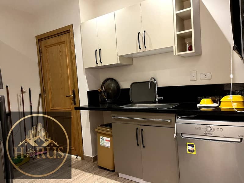 12 bdc6447f-8f64-4487-aabf-c6b86c99aea4. jpeg