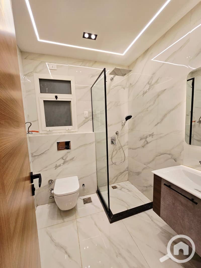 5 صورة واتساب بتاريخ 2025-12-02 في 00.55. 40_dadfe1ff. jpg