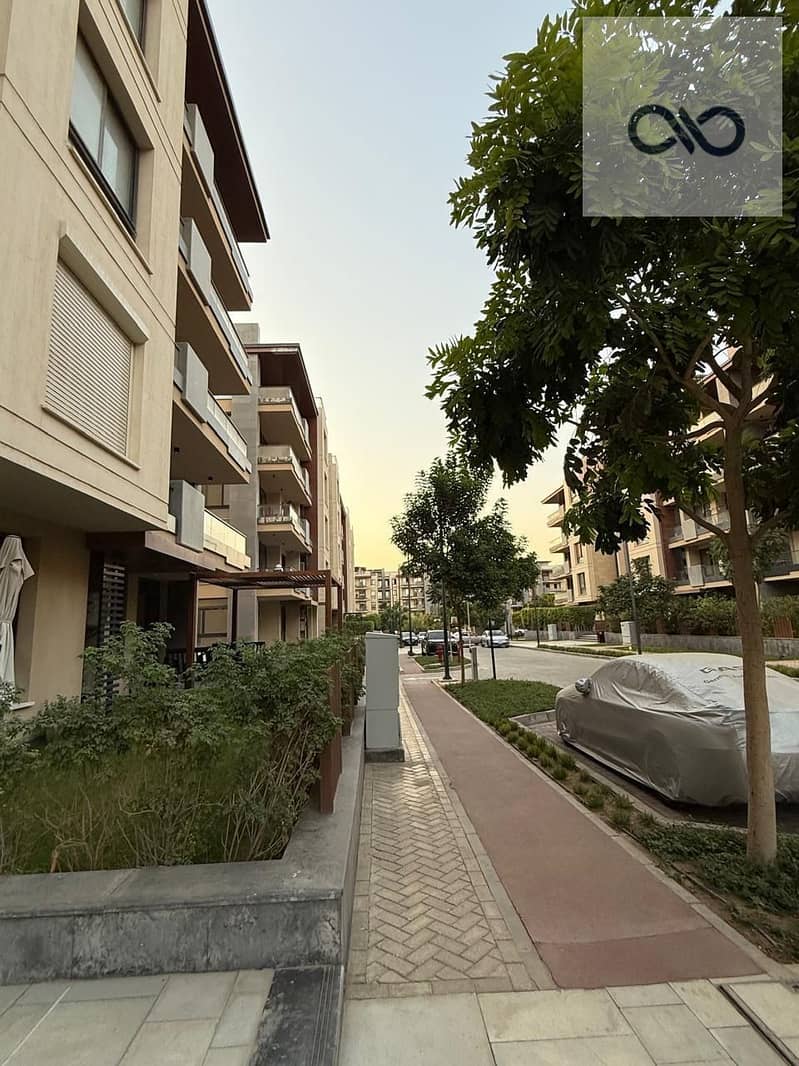 4 WhatsApp Image 2025-12-02 at 17.24. 01. jpeg