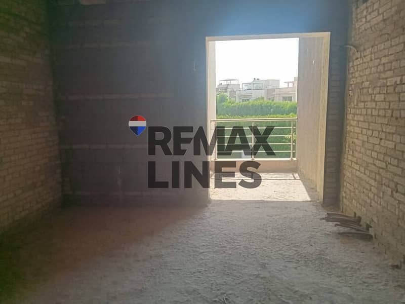 3 fd81bd09-da67-4c1a-8121-a72e714b9825. jpg