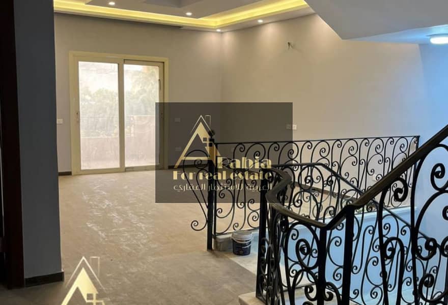 12 139fc4b7-23dd-4e06-8e90-449831170902. jpg