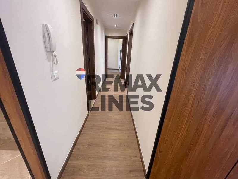 5 e88d3ff4-cdcc-4f95-9477-05050f958e3f. jpg