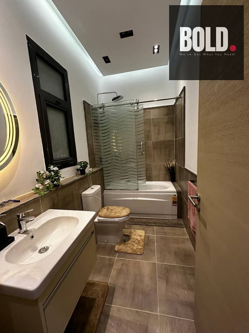 17 e84bb33a-c2e4-4697-8c72-34a71bb69778. jpg