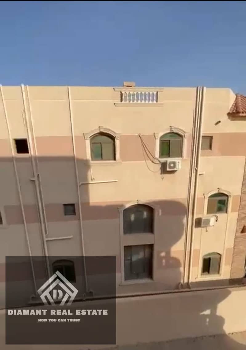 8 bcecb483-4d14-47da-9fe4-8f8b7211926a. jpg