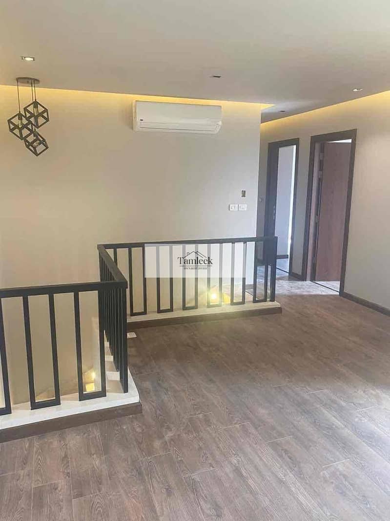 6 fbfaee4d-a158-4219-8a71-98d3db0085f1. jpg