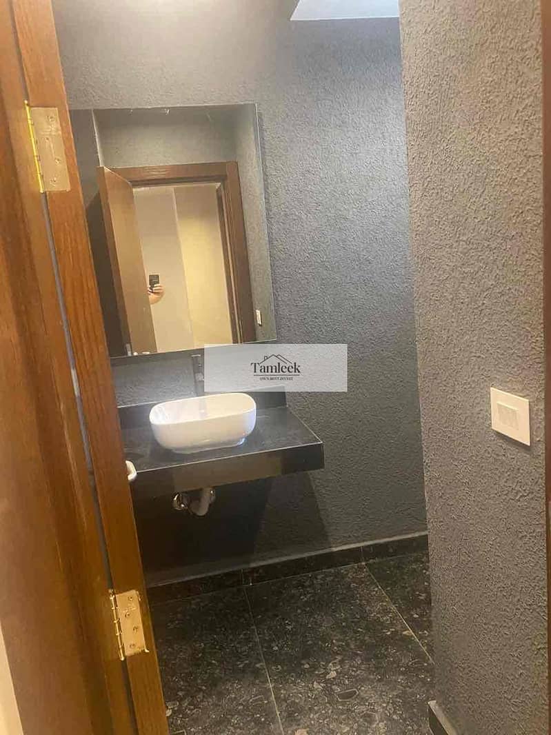 7 ea96c206-35f6-484c-848b-b1397a90fde3. jpg