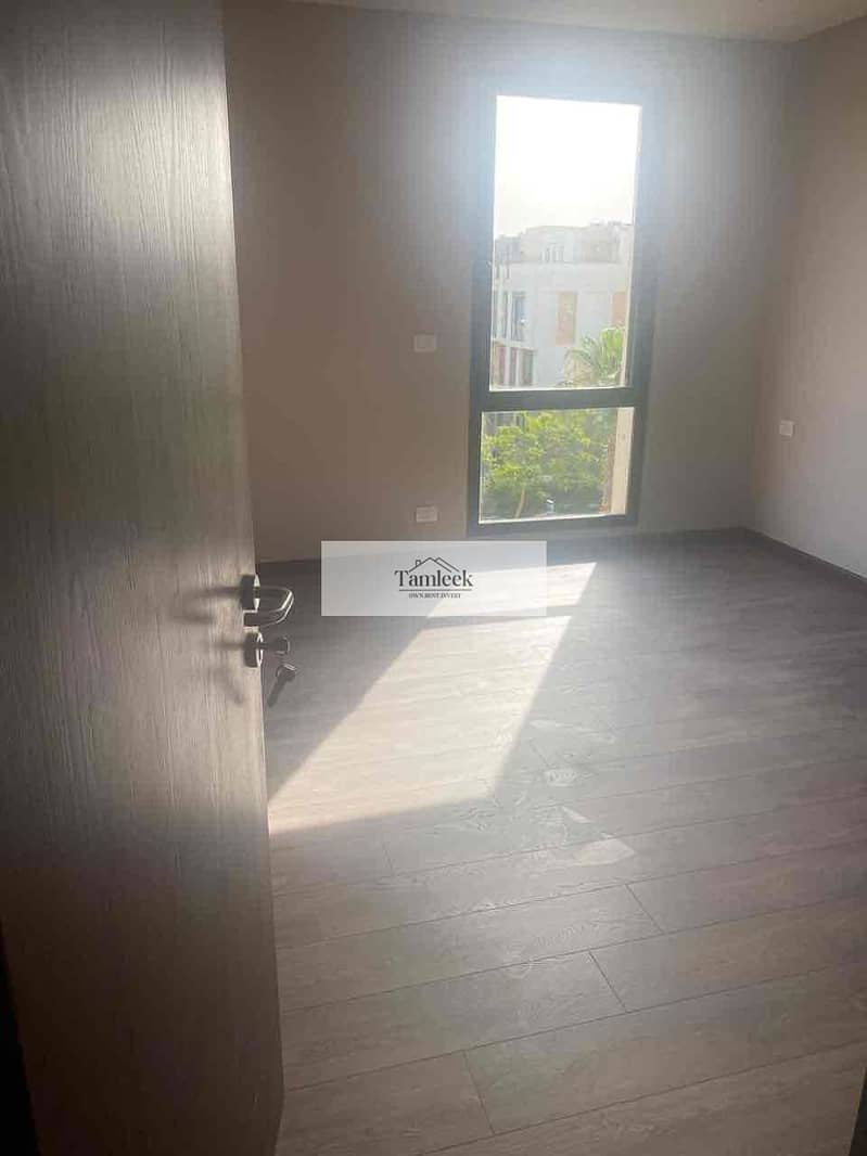 9 676b57ec-883f-45df-9954-5e2c40fa61a5. jpg