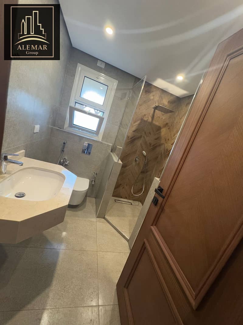 7 42ca391e-bef8-4b48-a2eb-67bb01b94f58. jpg