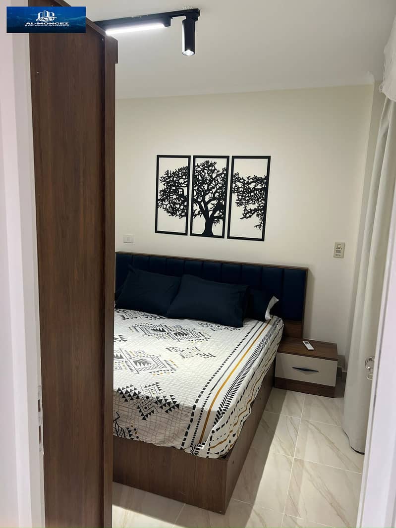 6 8cff763c-2d16-450c-a2c7-9e33f0a786ee. jpg