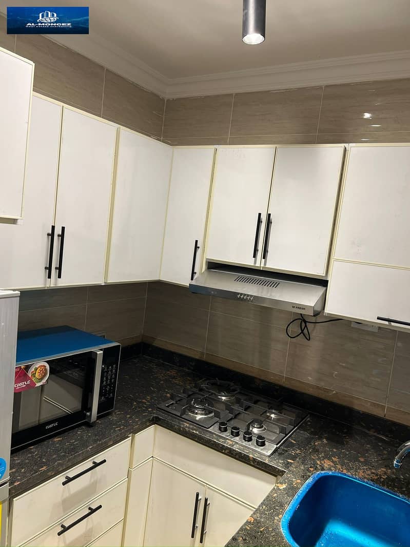 7 ef77fae1-db0b-4e03-ae48-3f4cf700d30f. jpg