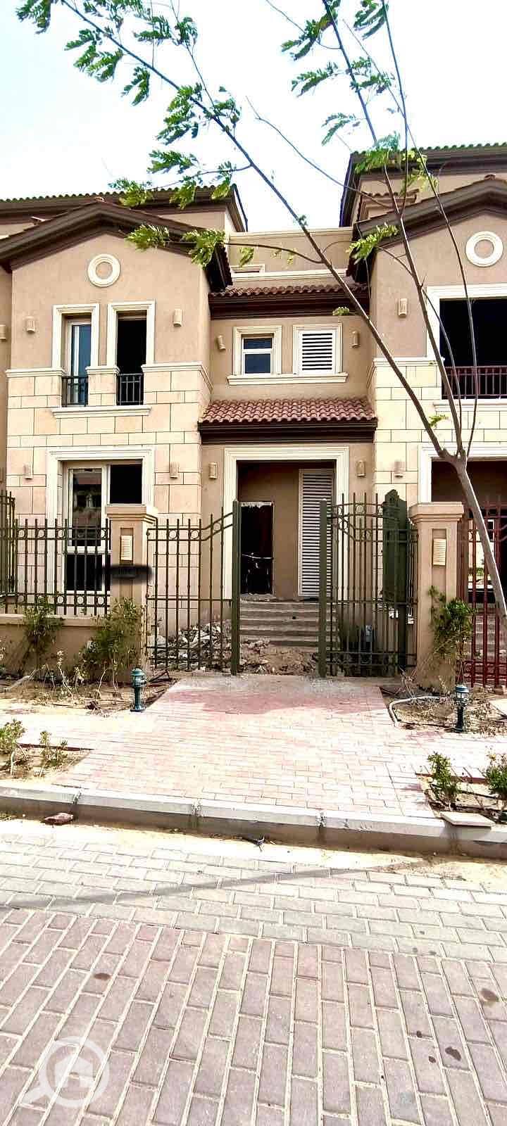 2 dfe01acf-14ba-4b4a-a714-af719237b149. jpg