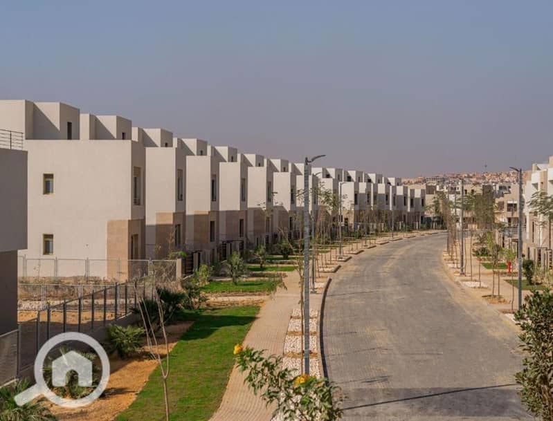 9 cf86addf-ae35-4b62-83be-7ccc9d1a20a4. jpg