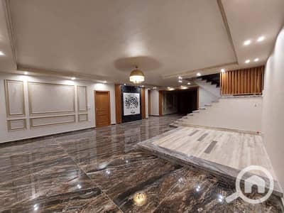 11 Bedroom Villa for Rent in Sheikh Zayed, Giza - قصر ملكي ١٣ غرفة ماستر للايجار اليومي بمدينة الشيخ زايد