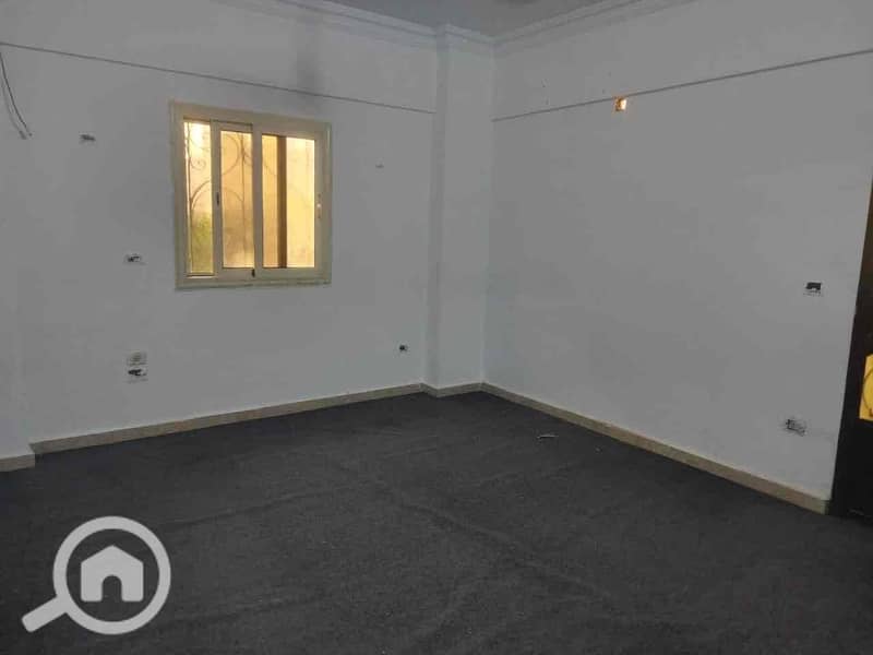 4 c3c9b68a-afa2-4a79-8eac-610f359ed578. jpg