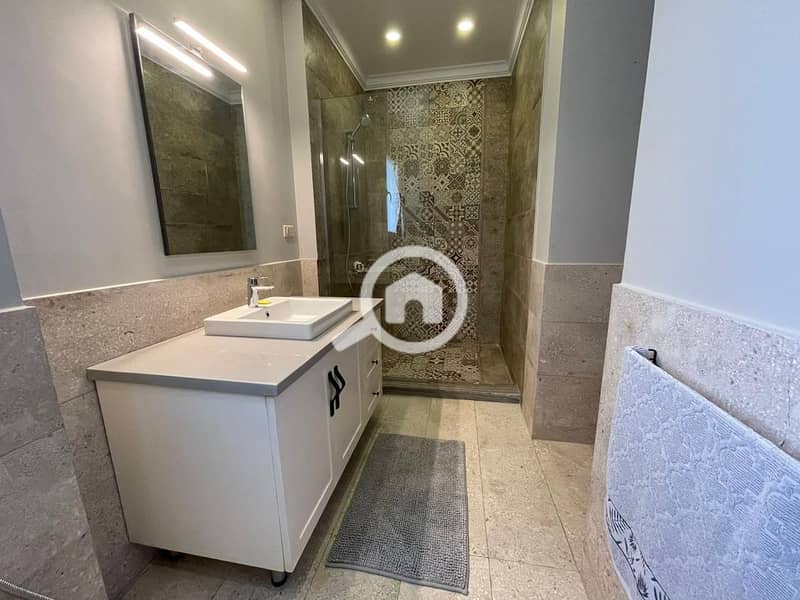 7 7d552494-1726-47af-baa4-fb27a5232f1c. jpg