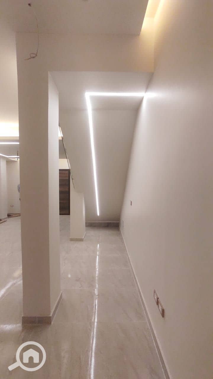 3 985a76be-37f4-4ffe-b5e1-8eb3634c7f44. jpg