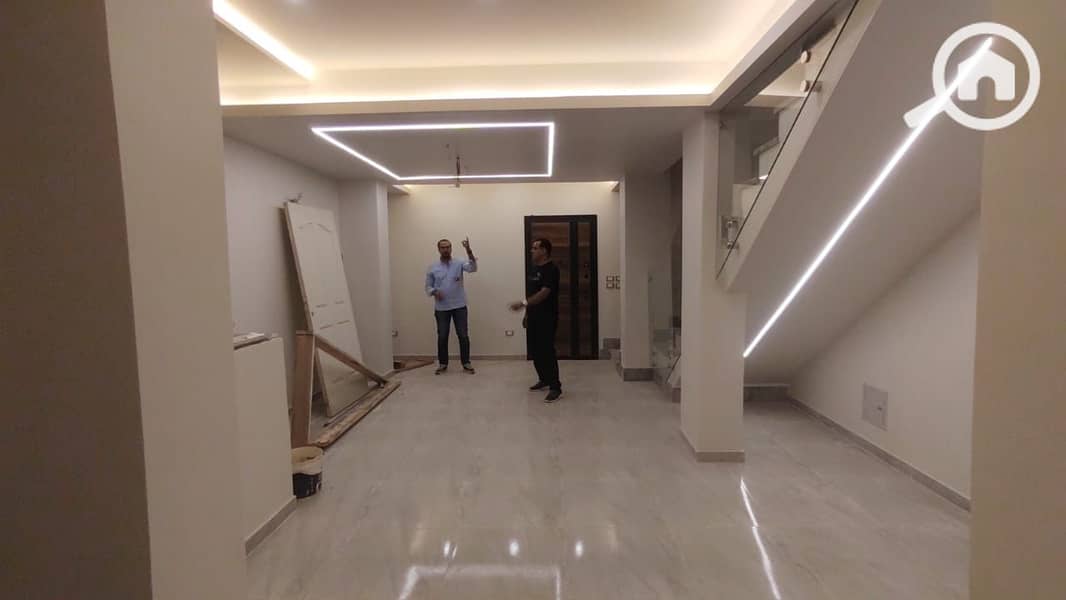 6 a7a89754-3837-4448-bd24-f25b0eac7367. jpg