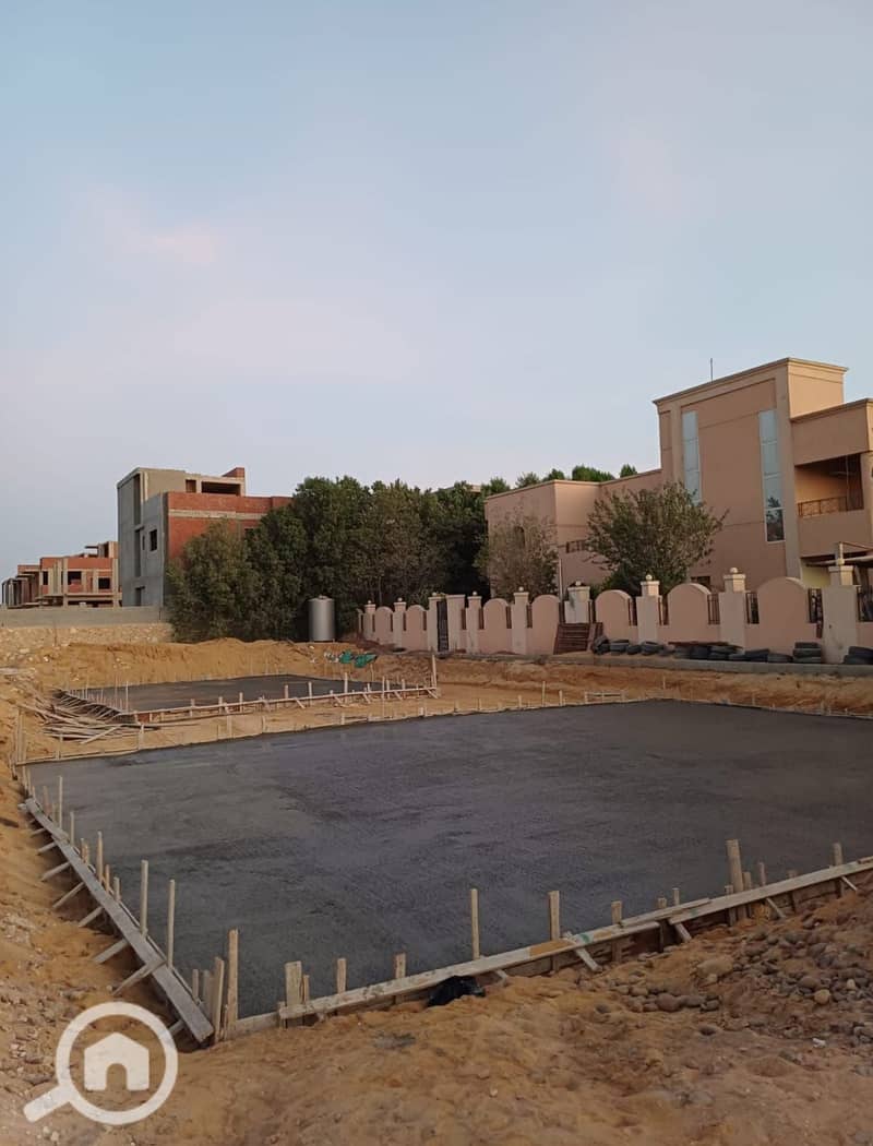 2 b7b90746-6c67-4956-9cd2-2a992ab9f374. jpg