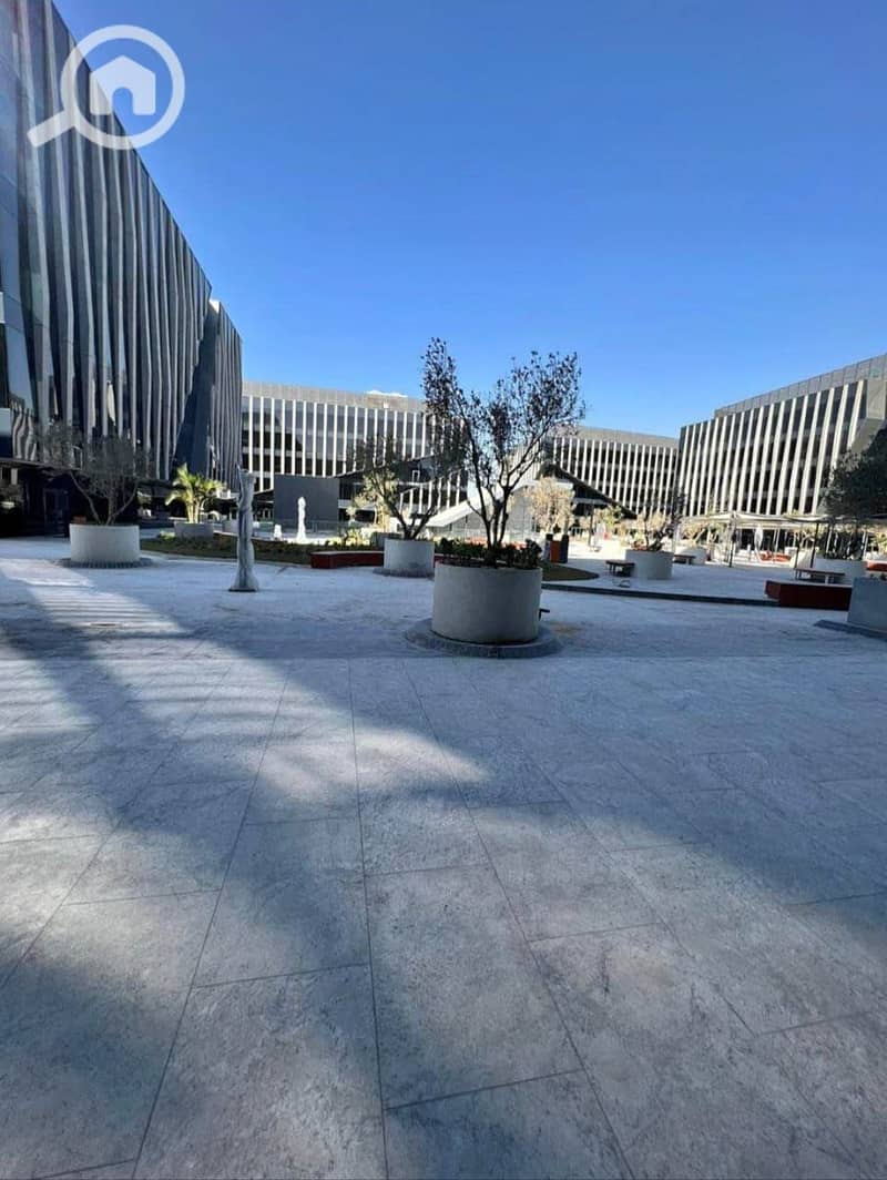 2 c553c32f-98be-40c6-87ce-f65261c197c8. jpg