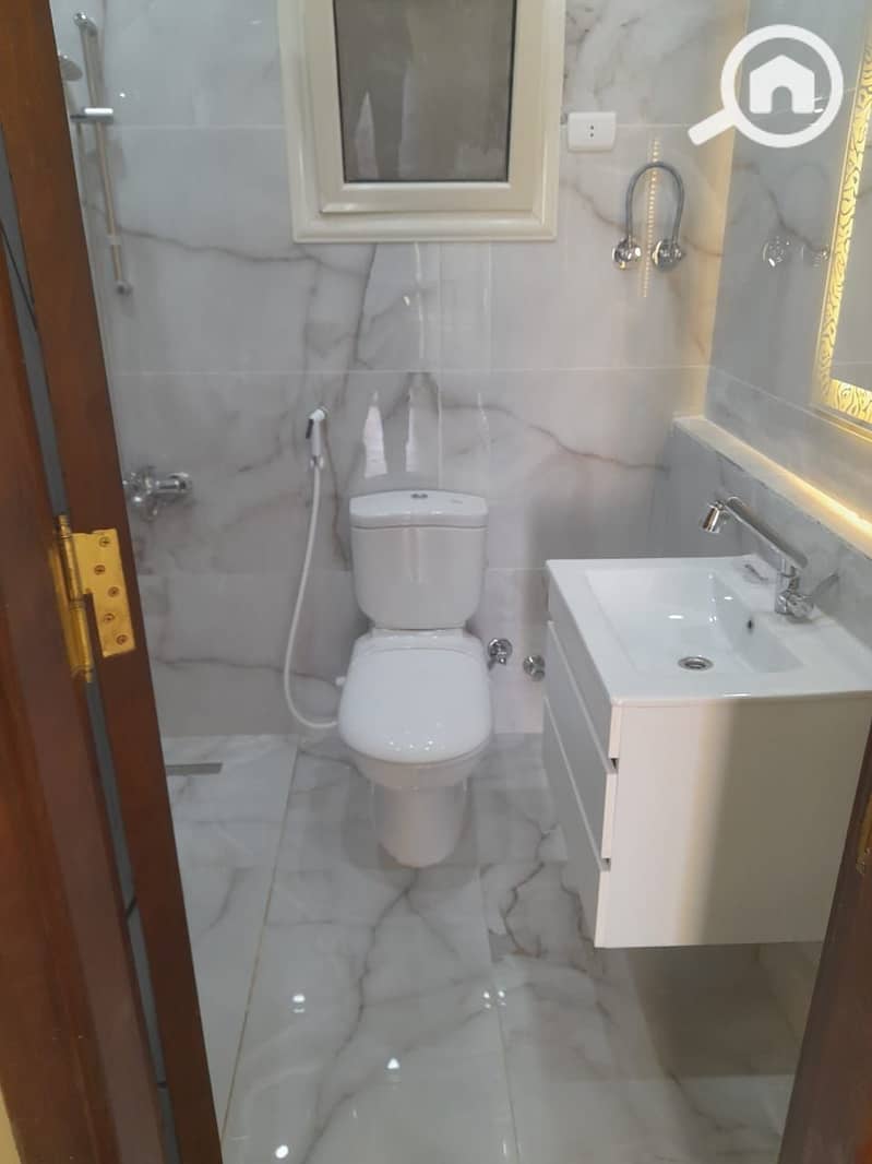 7 d8df2ee5-3119-4d16-ad67-9d288f5d3903. jpg