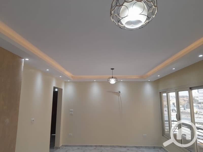 10 ada0408b-769c-41cb-8a7e-5fb70408ffdf. jpg