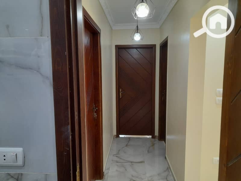 12 4172f187-2672-4eca-85a6-b37f93e50d21. jpg