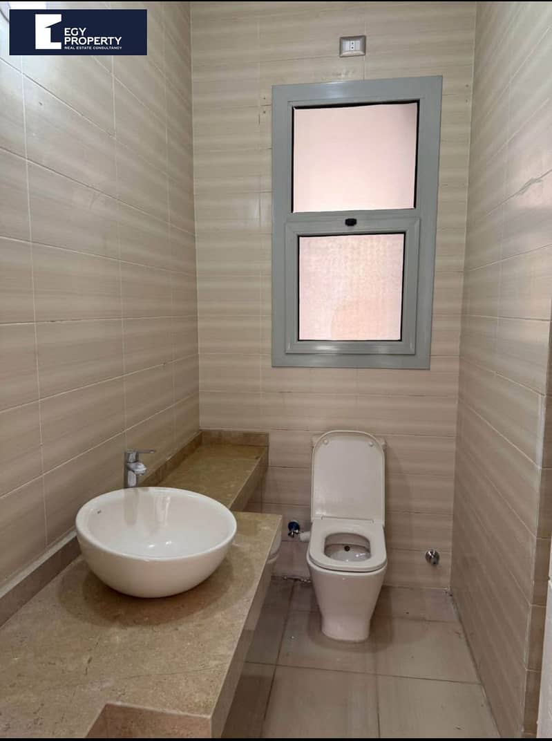 5 64fc77d0-d4eb-4746-8fee-8b5ce186eb08. jpg