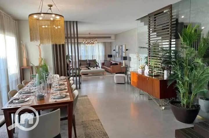 10 FB_IMG_1744732002856. jpg